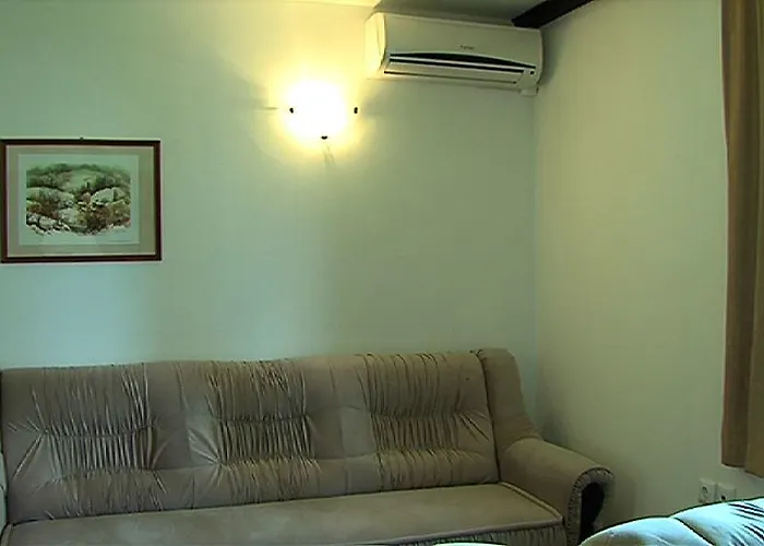 汽车旅馆 Koziyat Rog 3*